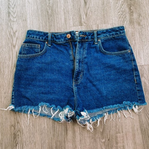 Forever21 Dark Wash High Waisted Jean Shorts - Picture 5 of 8